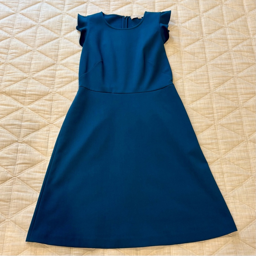 Ann Taylor LOFT Blue flutter sleeve dress Size 0 Petite